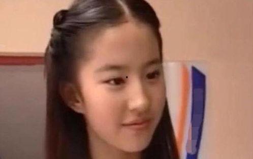 刘亦菲娱乐吃瓜,揭秘明星幕后生活点滴